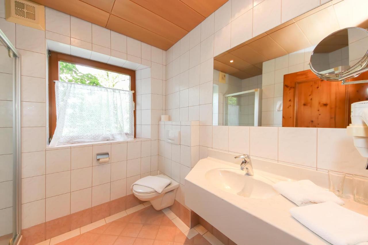 Hotel Dax โลเฟอร์ ภายนอก รูปภาพ