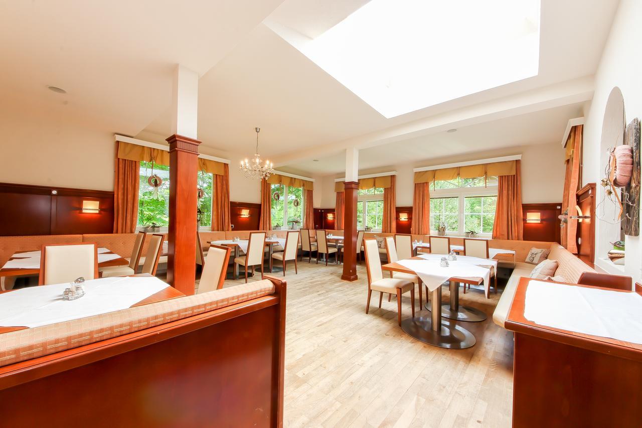 Hotel Dax โลเฟอร์ ภายนอก รูปภาพ