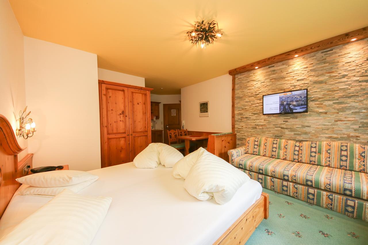 Hotel Dax โลเฟอร์ ภายนอก รูปภาพ