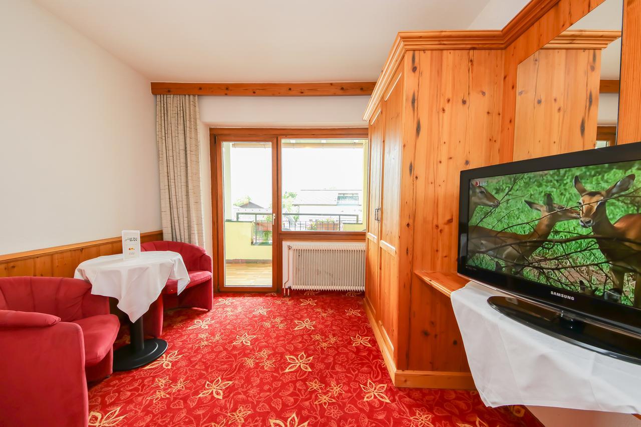 Hotel Dax โลเฟอร์ ภายนอก รูปภาพ